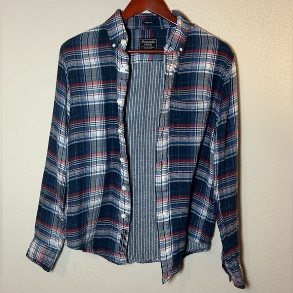 Abercrombie & Fitch Other - Abercrombie & Fitch Men’s XS Muscle Flannel Y2K Blue/Red Plaid Soft Button Up